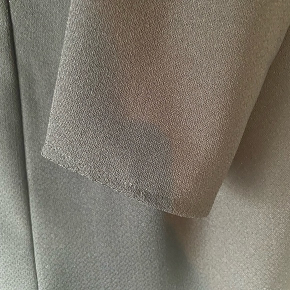 ✨ Silence + Noise Deep-V Long-sleeve Romper | Small - Picture 5 of 10